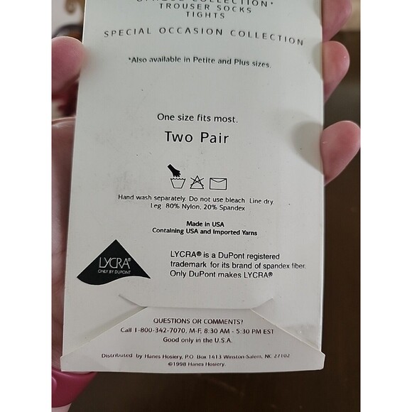 Hanes Silk Reflection Silky Sheer Knee Highs #725 Little Color 2 Pair Sandalfoot - Picture 4 of 5